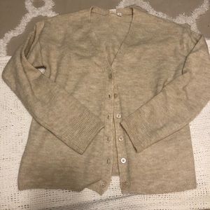Gap cardigan worn once Small oatmeal color